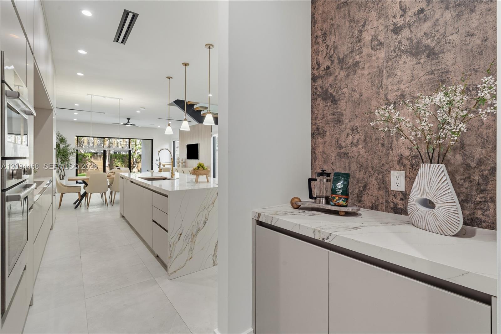 609 NE 8th Ave #B Fort Lauderdale, FL 33304