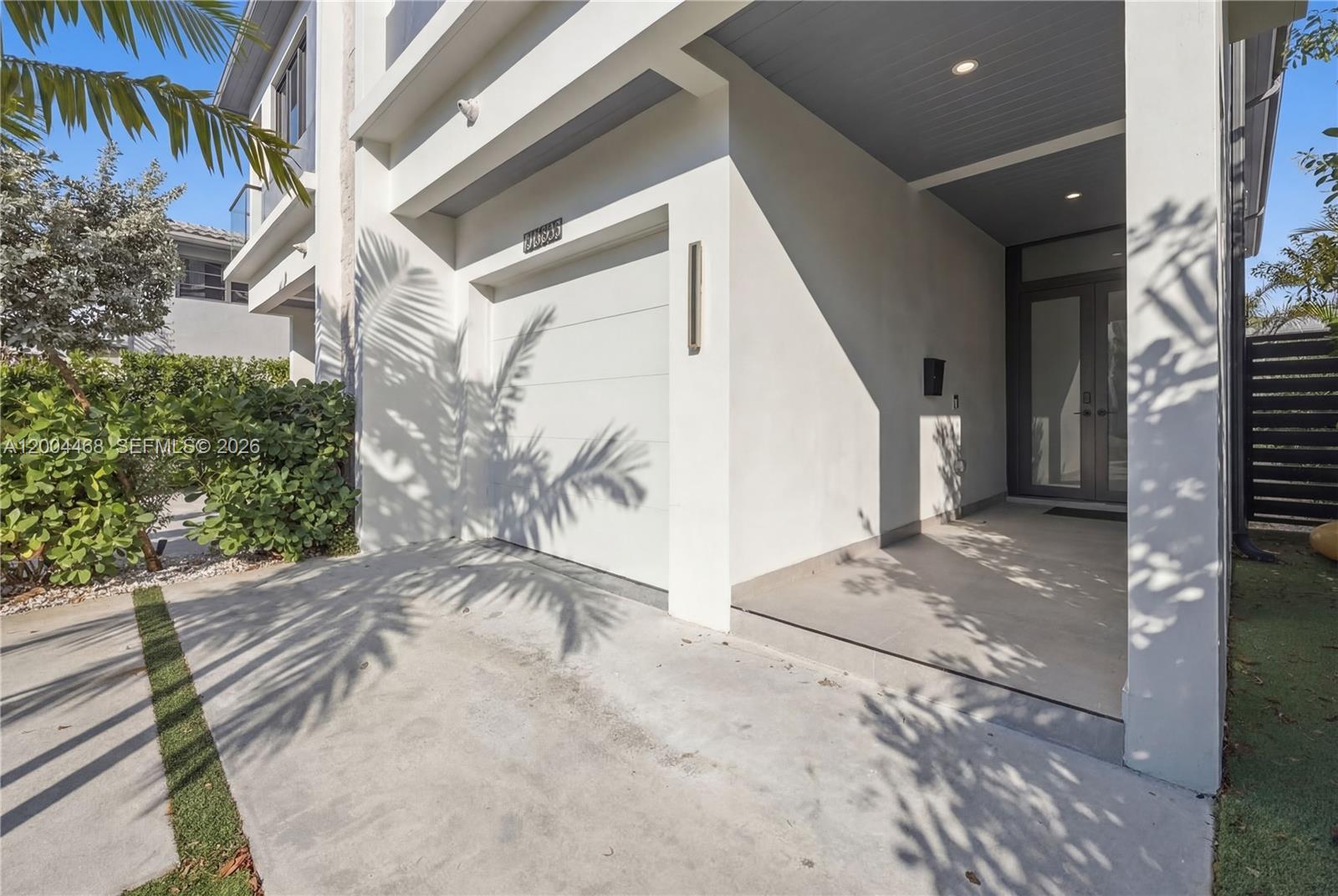 609 NE 8th Ave #B Fort Lauderdale, FL 33304