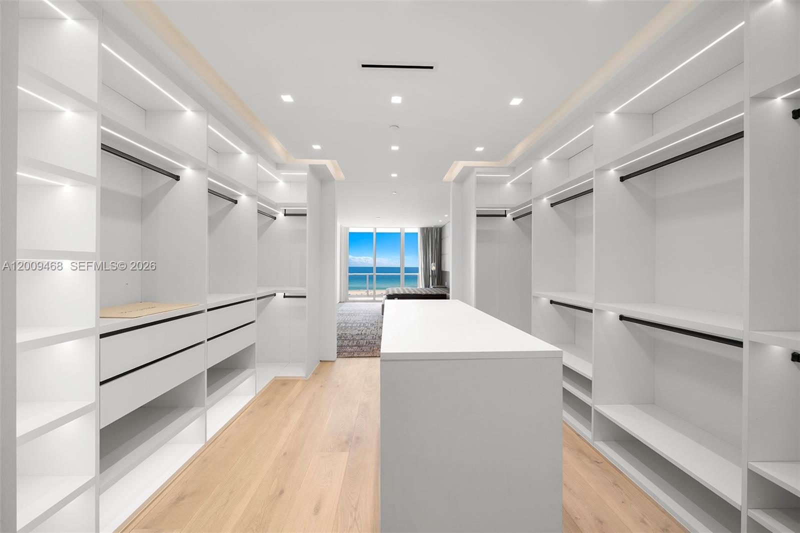 100 S Pointe Dr #1206 Miami Beach, FL 33139