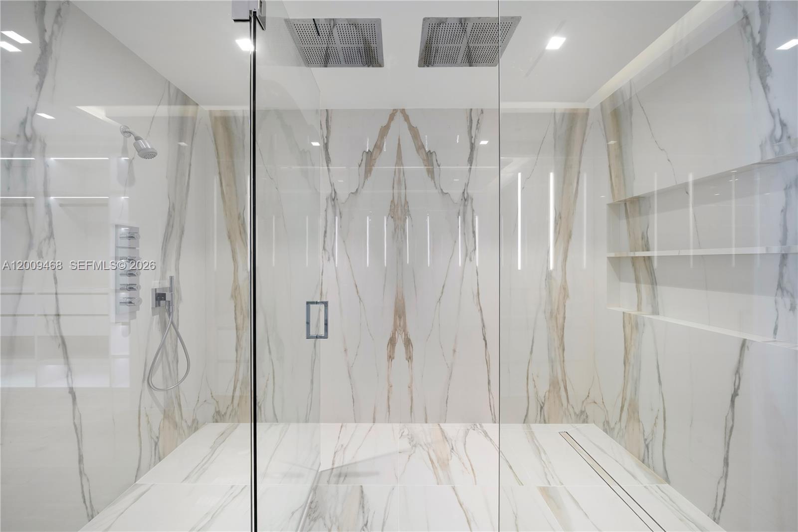 100 S Pointe Dr #1206 Miami Beach, FL 33139