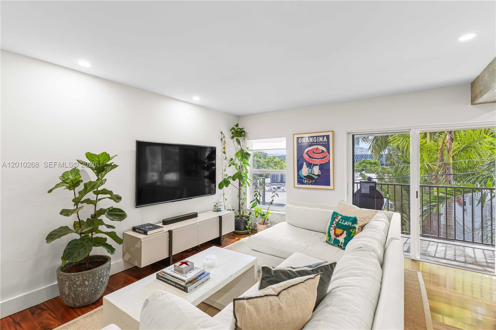 1821 Jefferson Ave #306 Miami Beach, FL 33139