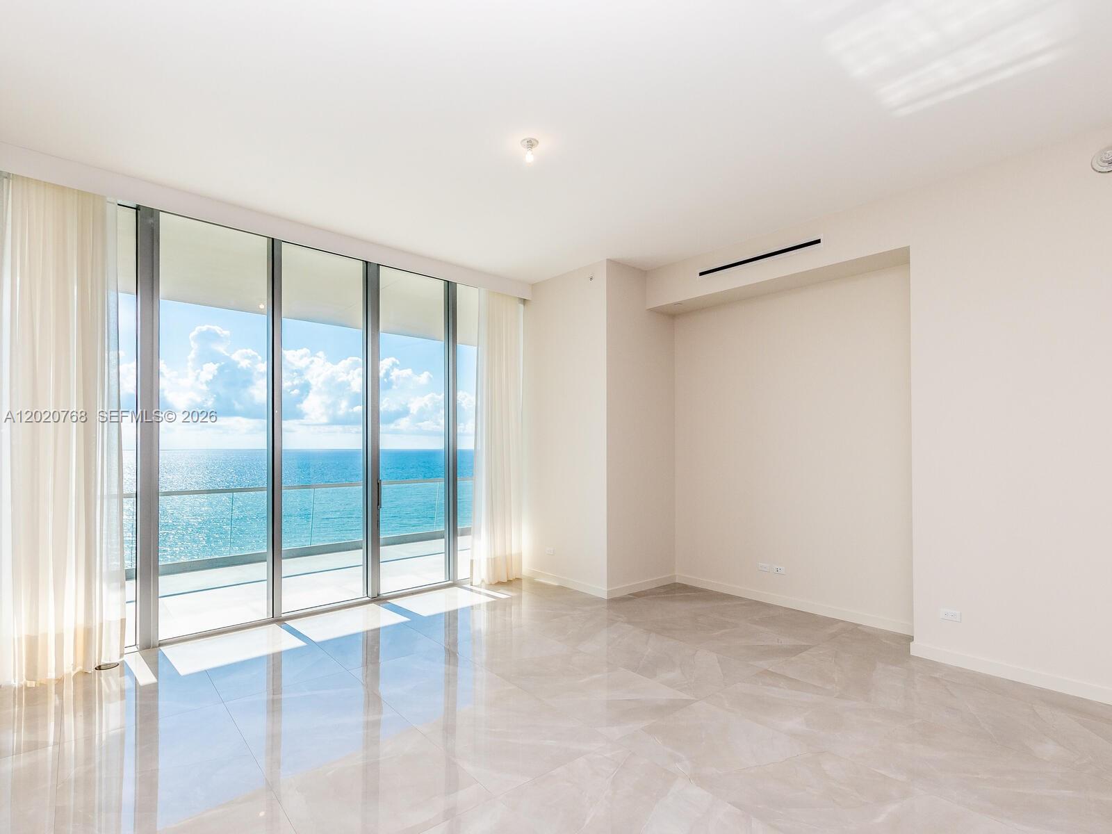18501 E Collins #1503 Sunny Isles Beach, FL 33160