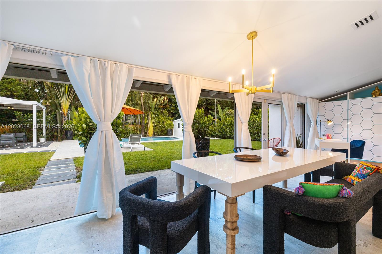 11403 NE 8th Ave Biscayne Park, FL 33161