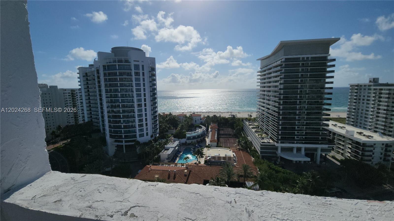 5900 Collins Ave #404