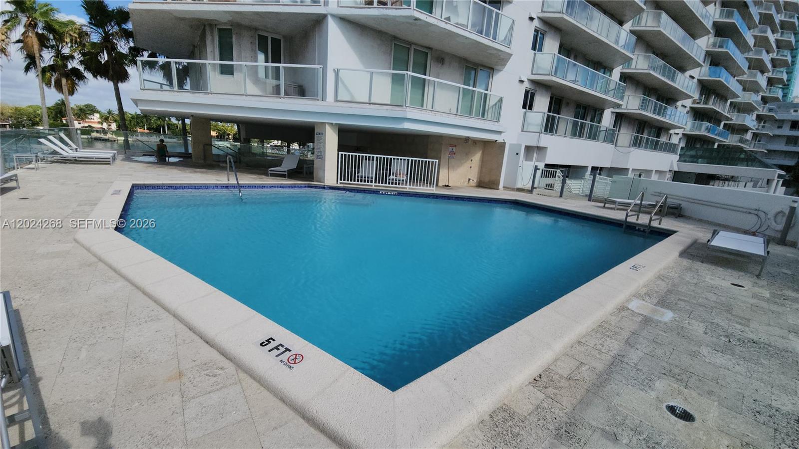 5900 Collins Ave #404 Miami Beach, FL 33140