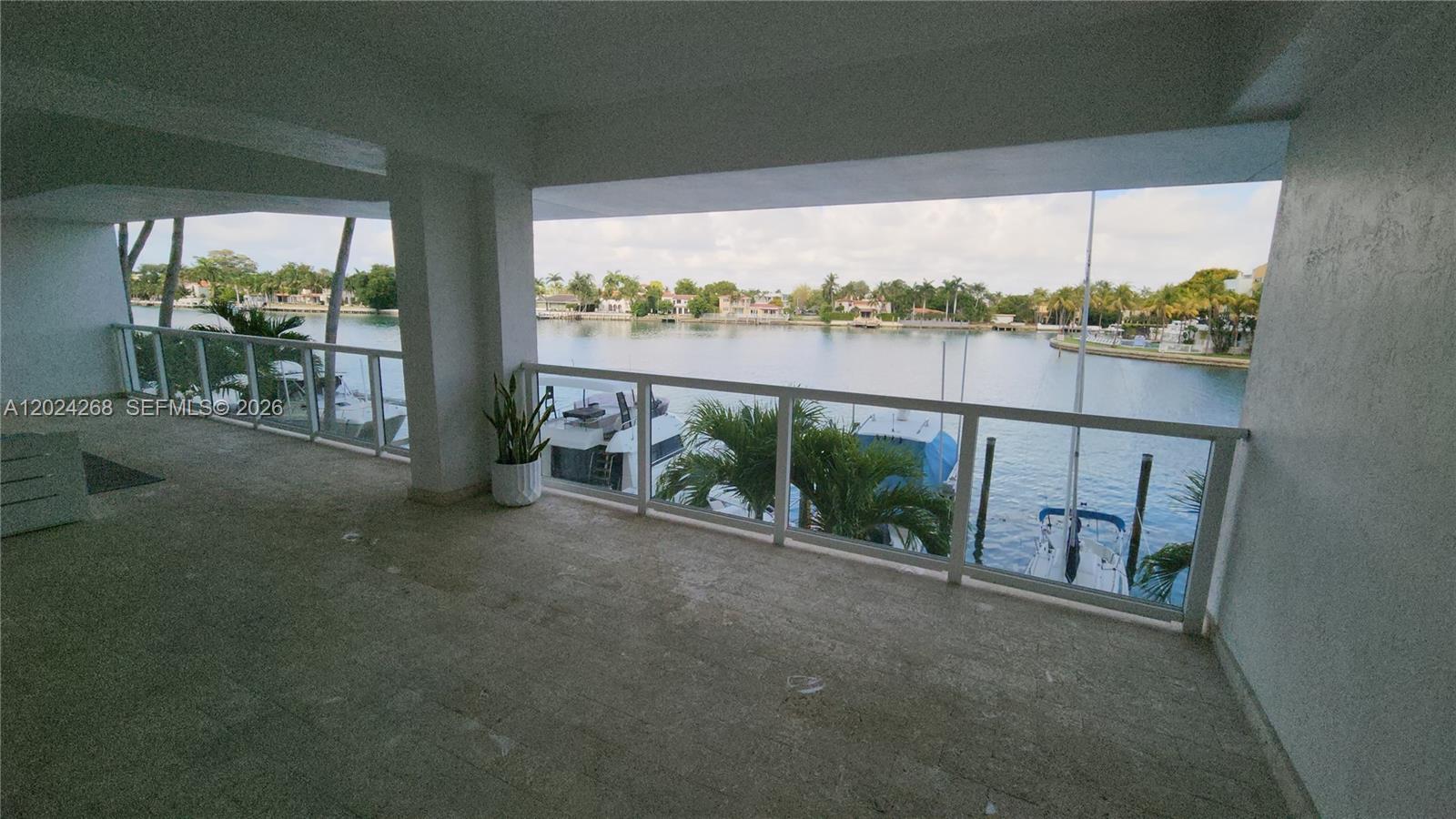 5900 Collins Ave #404 Miami Beach, FL 33140