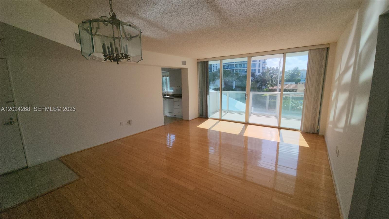 5900 Collins Ave #404 Miami Beach, FL 33140