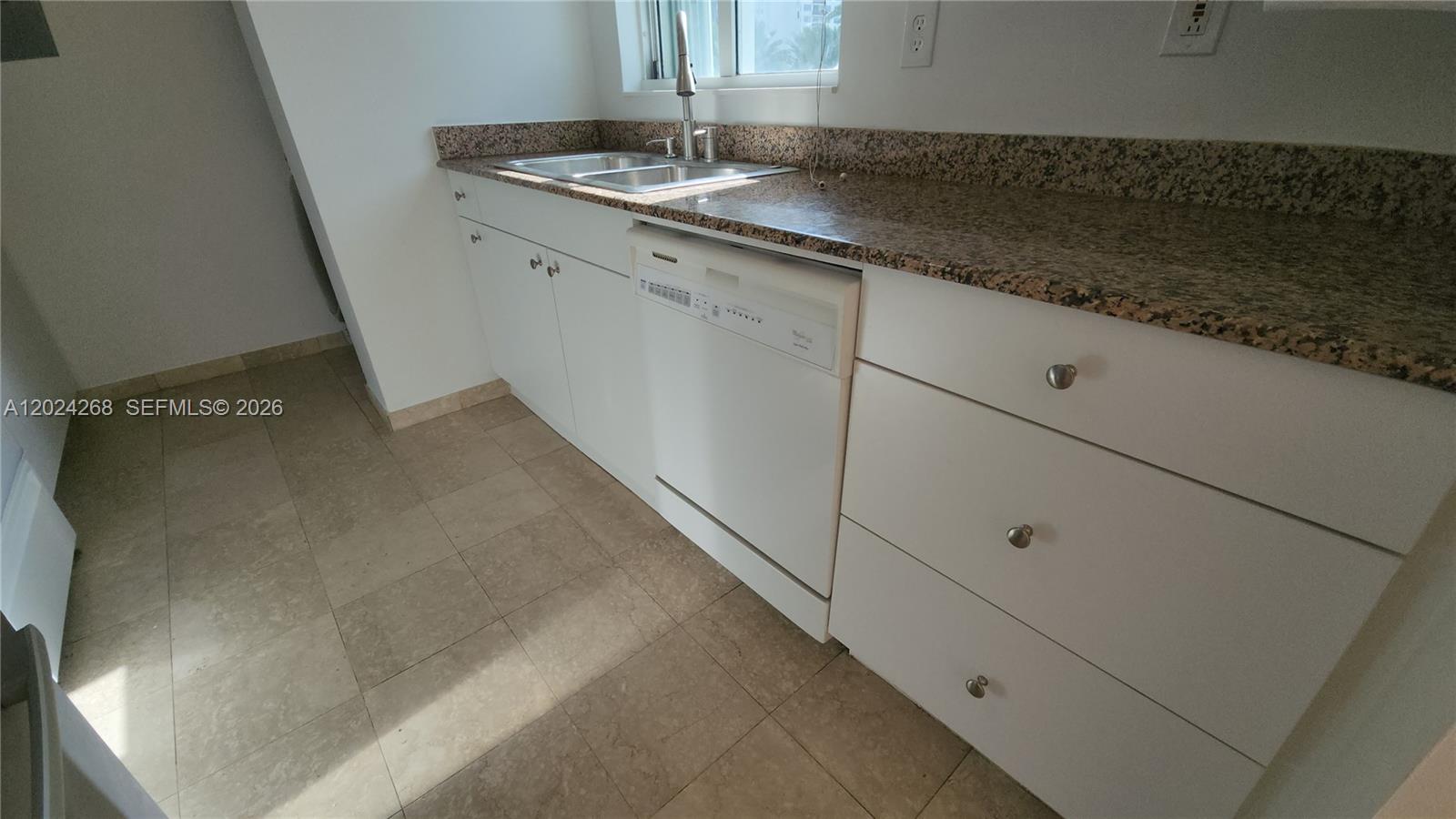 5900 Collins Ave #404 Miami Beach, FL 33140