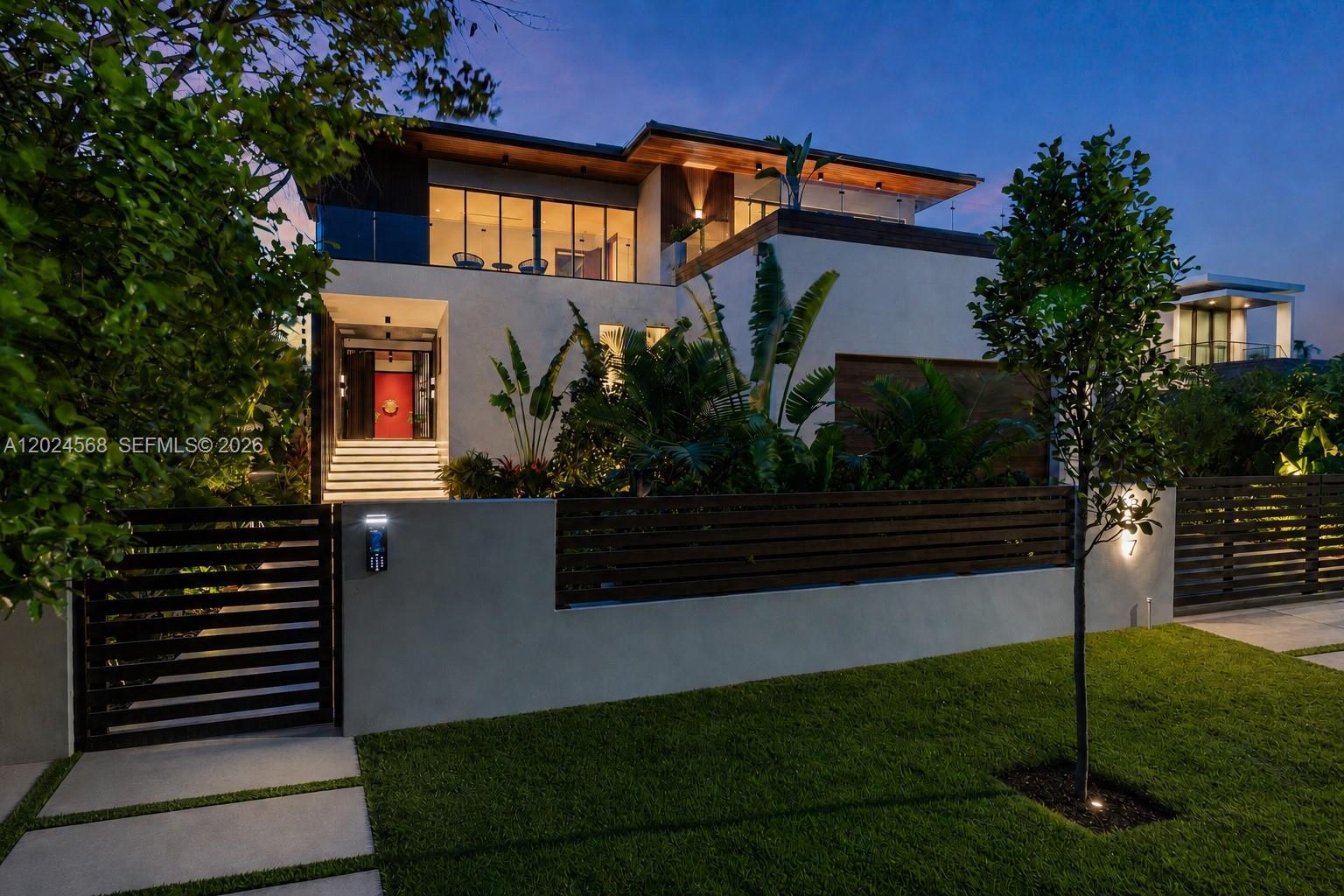 857 N Shore Dr Miami Beach, FL 33141