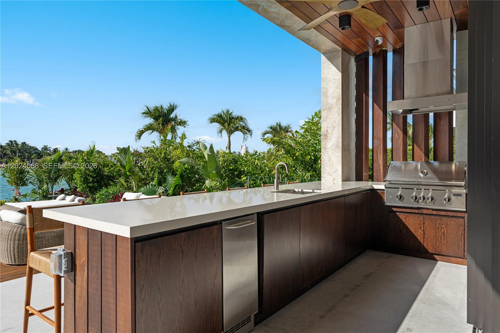 857 N Shore Dr Miami Beach, FL 33141