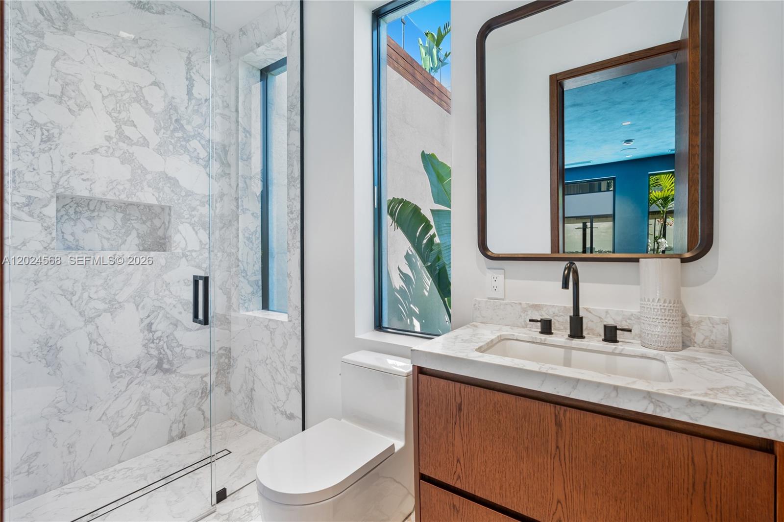 857 N Shore Dr Miami Beach, FL 33141