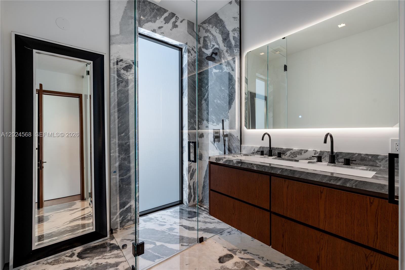 857 N Shore Dr Miami Beach, FL 33141