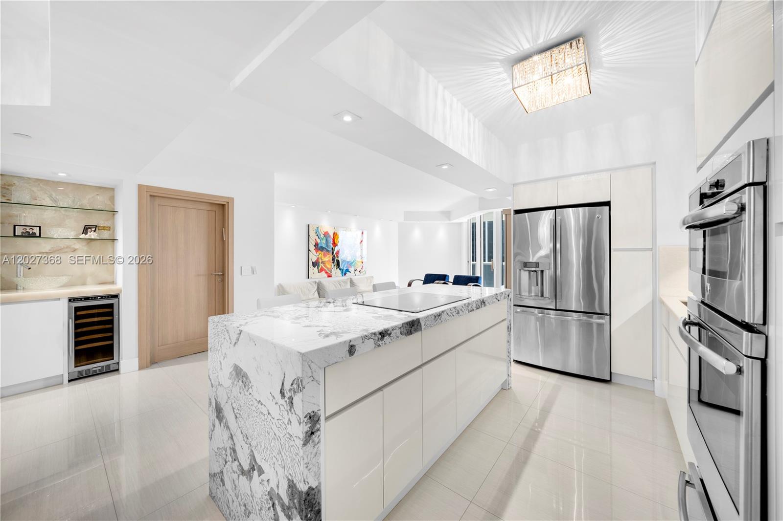 4779 Collins Ave #908 Miami Beach, FL 33140