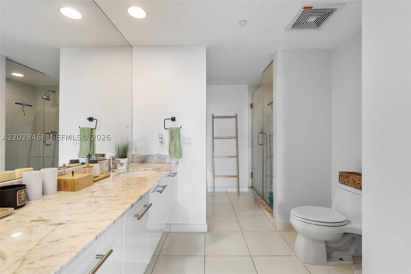 image 500 Brickell West9