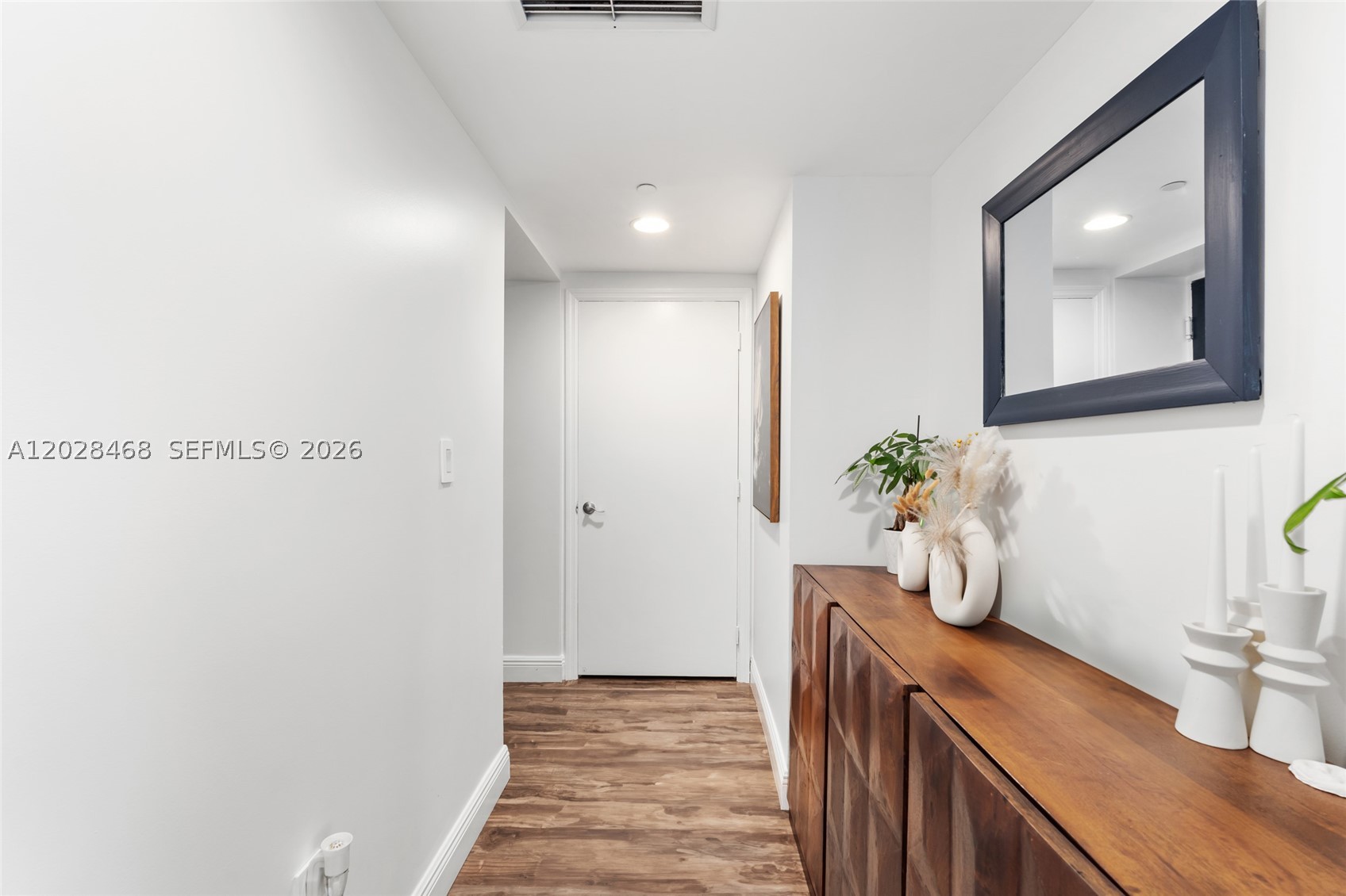 image 500 Brickell West1