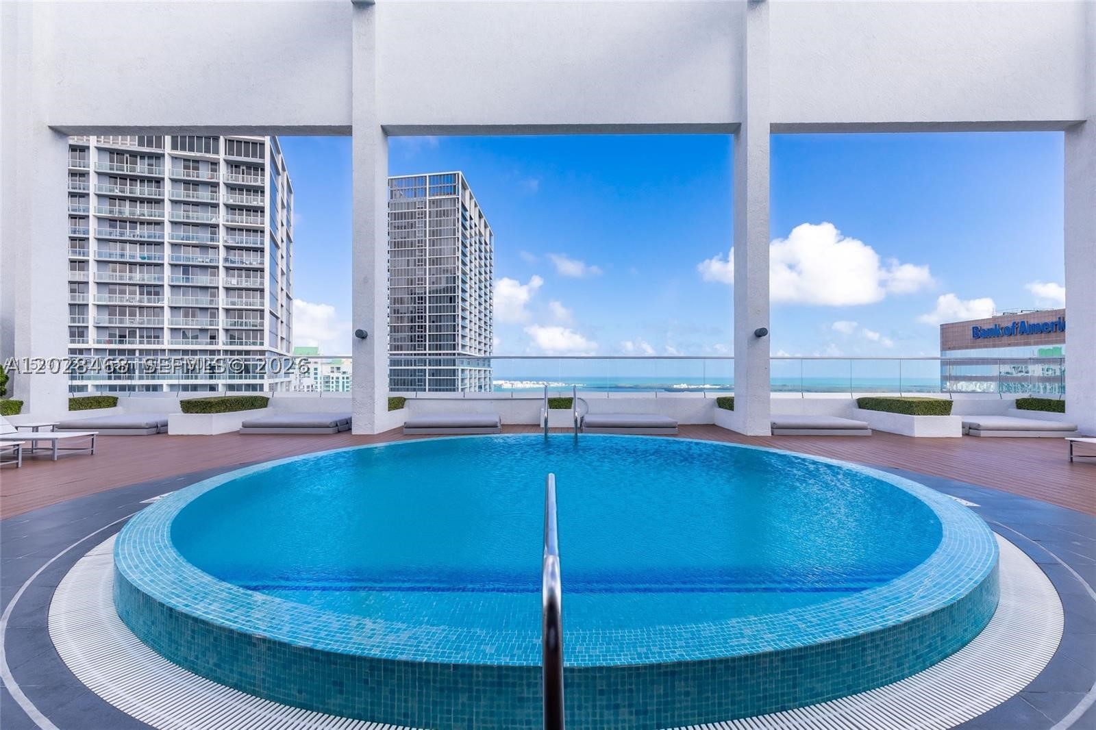 image 500 Brickell West32