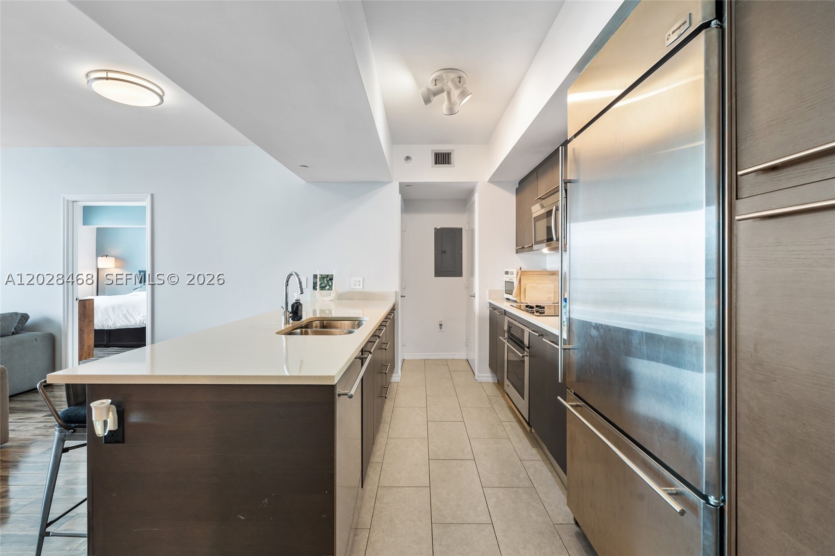 image 500 Brickell West3