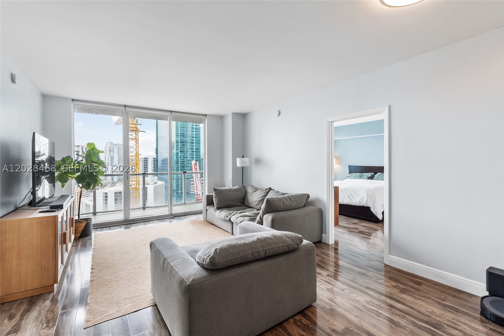 image 500 Brickell West7