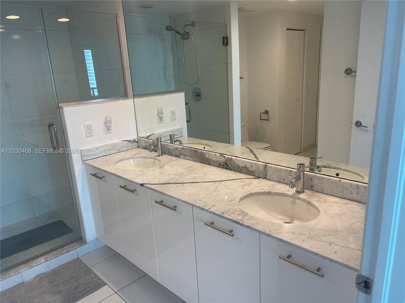 500 Brickell Ave #3105 Miami, FL 33131