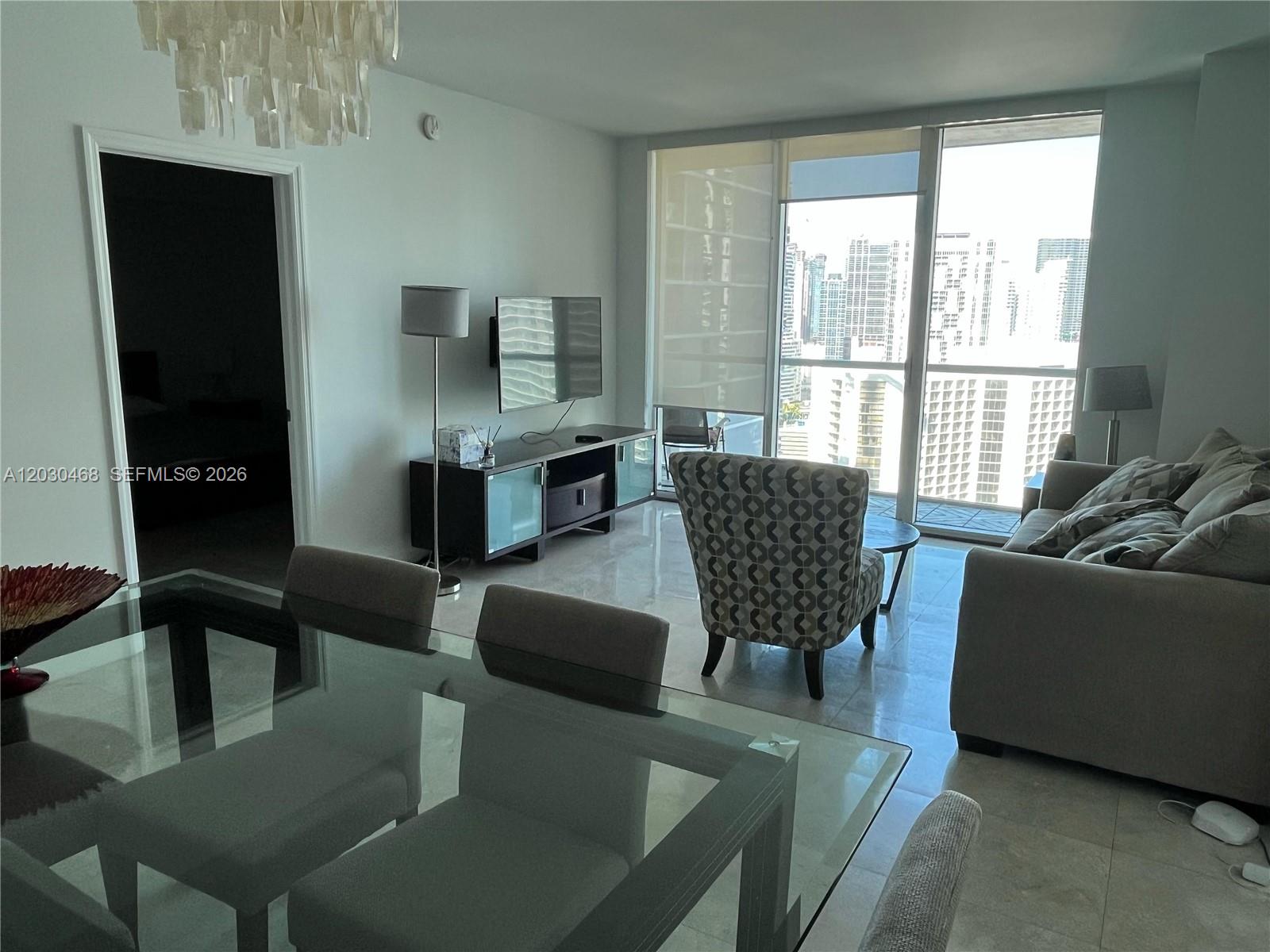 500 Brickell Ave #3105 Miami, FL 33131