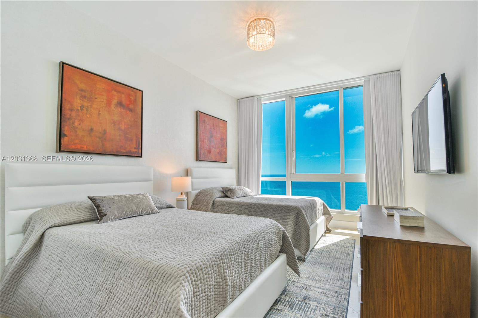 100 S Pointe #2806 Miami Beach, FL 33139