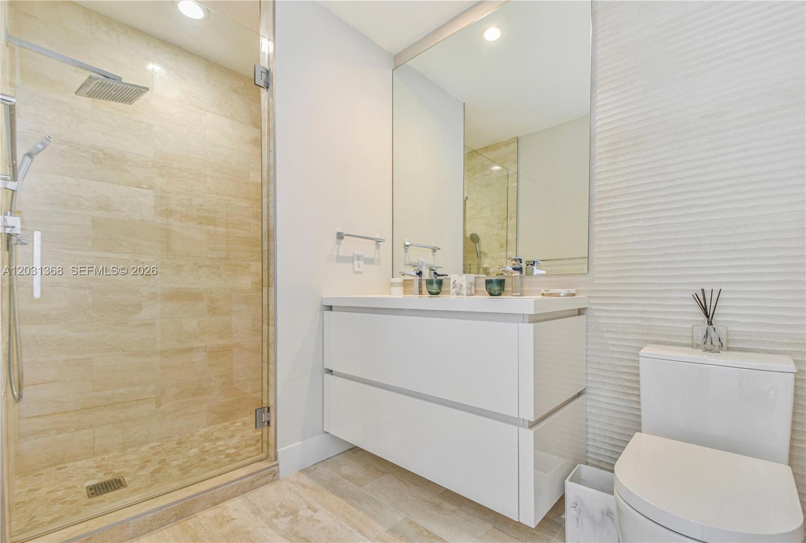 100 S Pointe #2806 Miami Beach, FL 33139