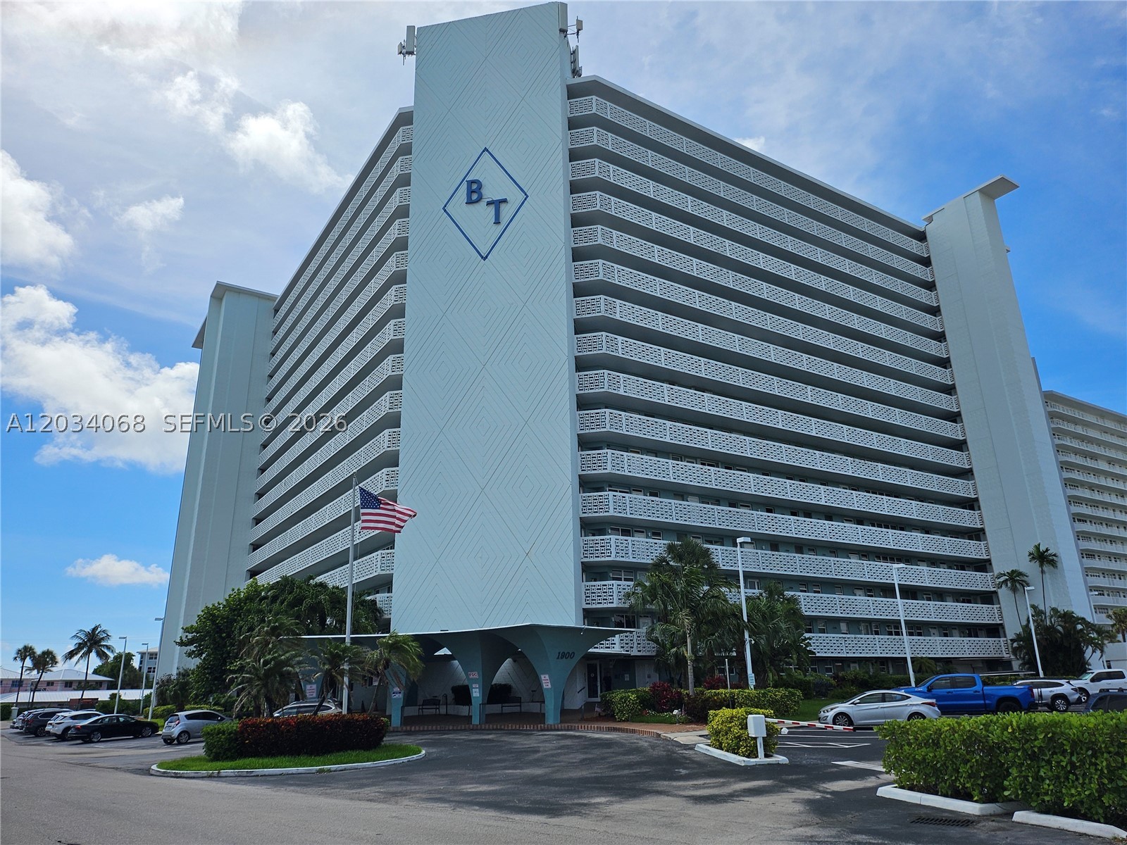 1900 S Ocean Dr #1704