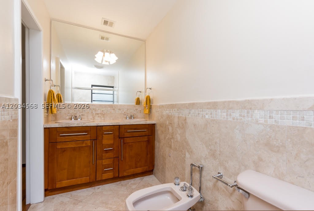 4950 San Amaro Dr Coral Gables, FL 33146
