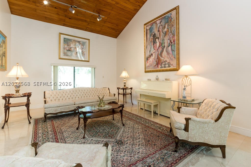 4950 San Amaro Dr Coral Gables, FL 33146