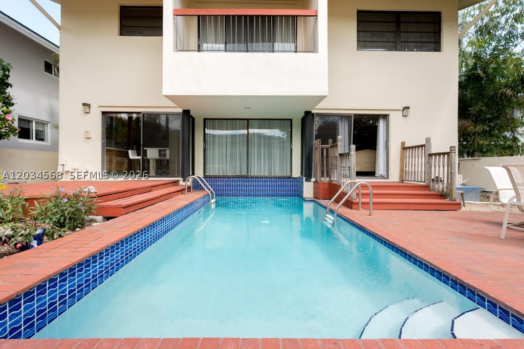 4950 San Amaro Dr Coral Gables, FL 33146
