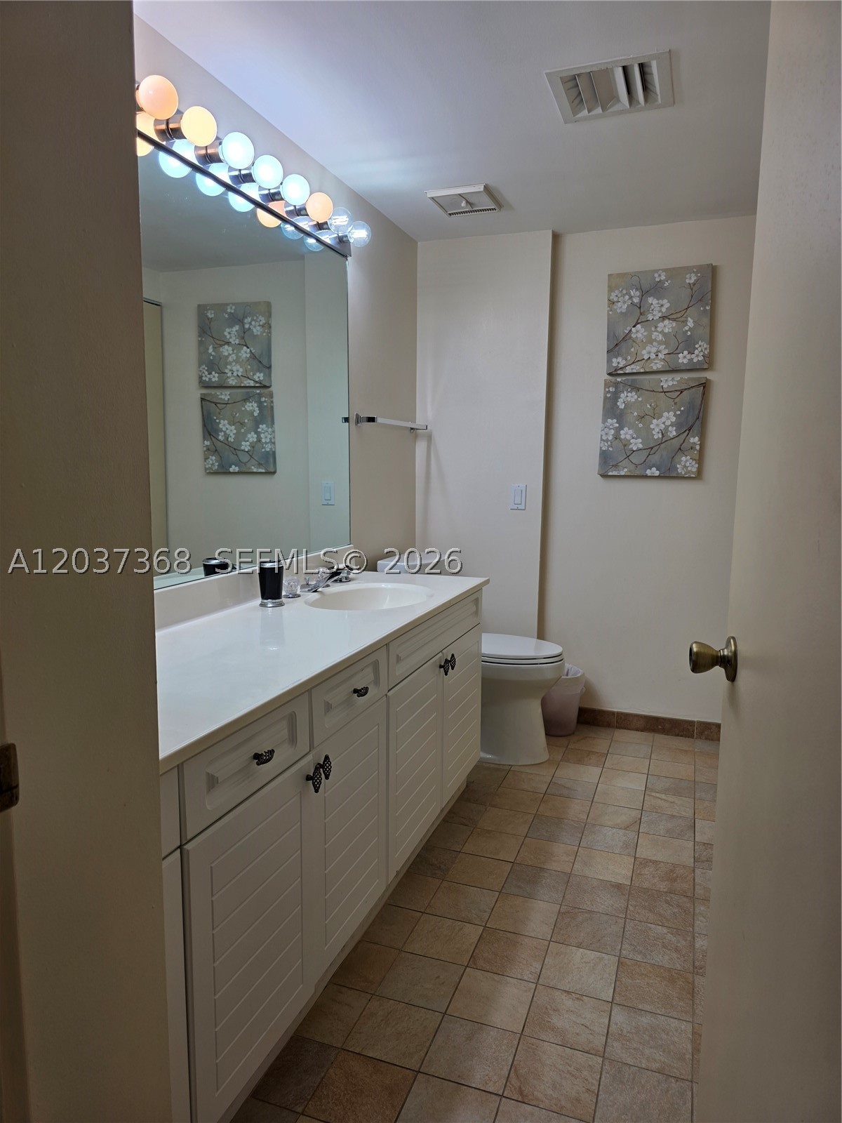 Undisclosed Address Aventura, FL 33180