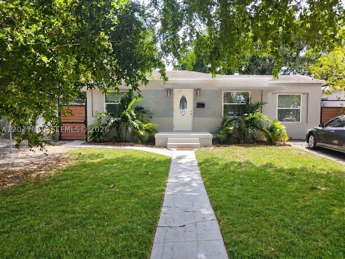 2434 Polk St