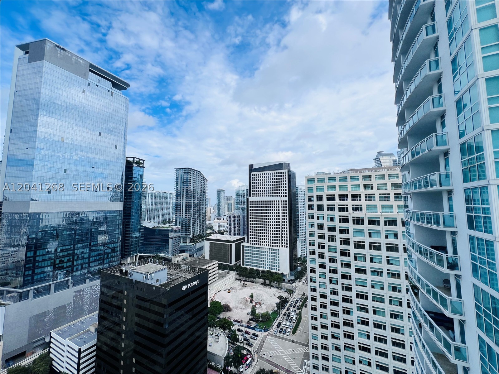951 Brickell Ave #3300