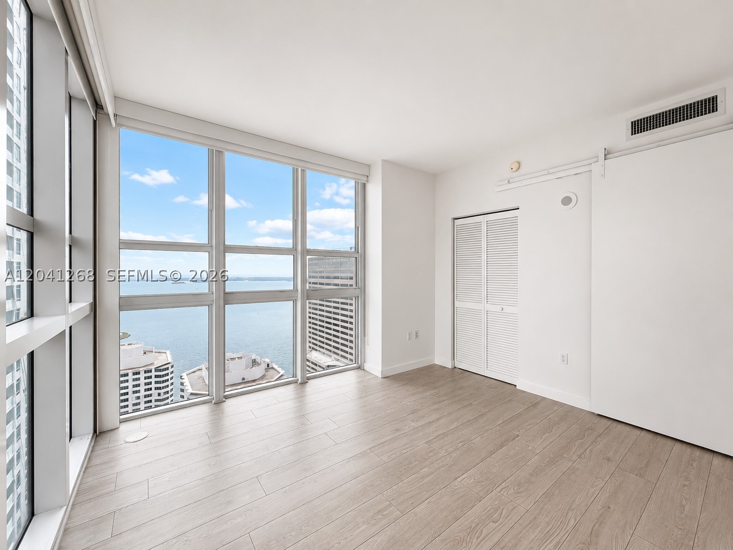image The Plaza on Brickell West10
