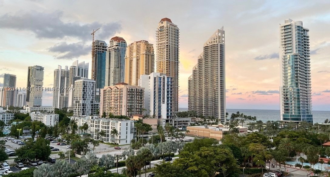 image Winston Towers 30010