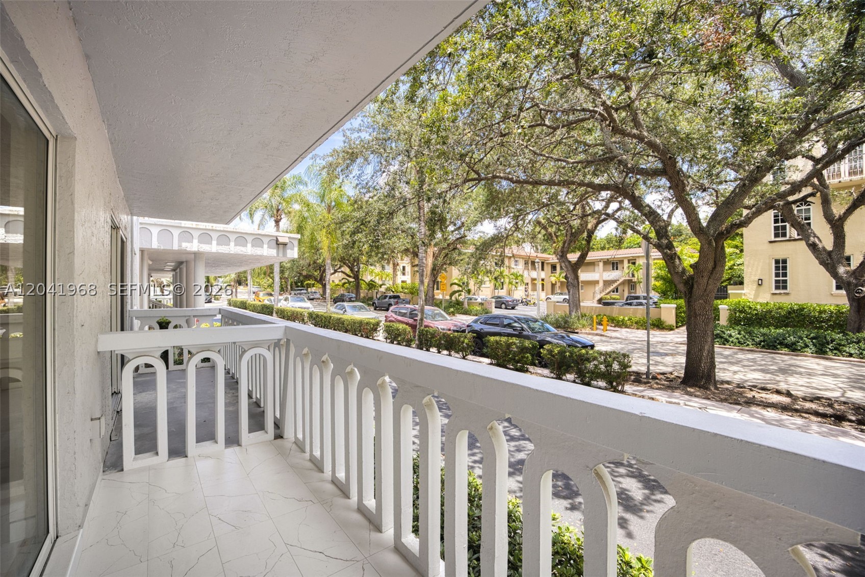 100 Edgewater Dr #142 Coral Gables, FL 33133
