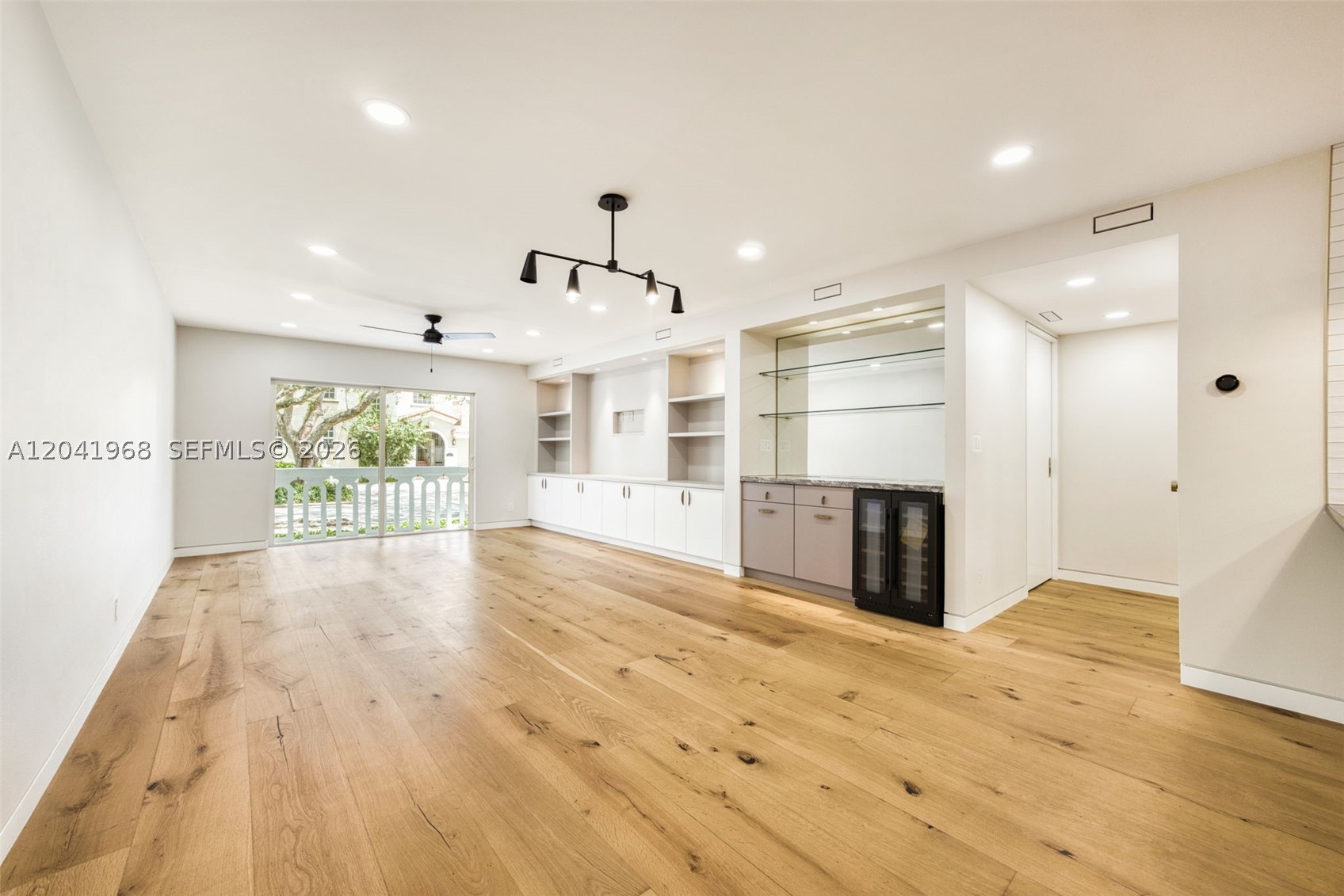 100 Edgewater Dr #142 Coral Gables, FL 33133
