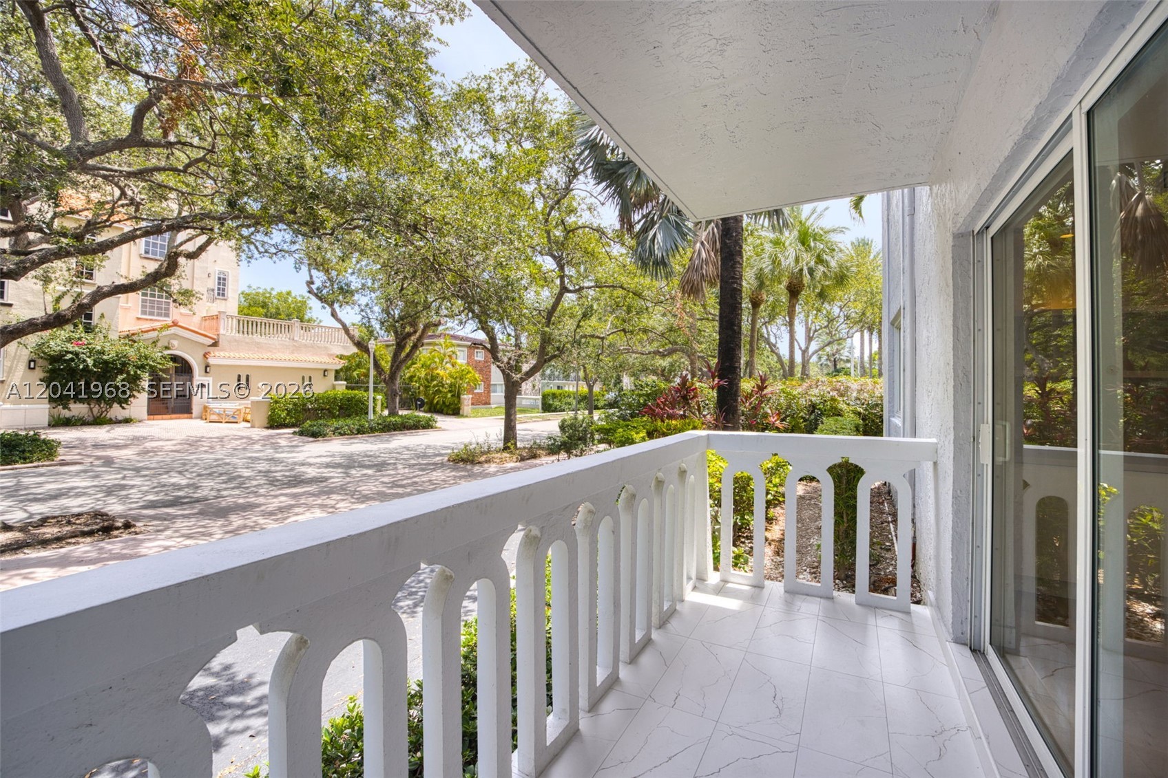 100 Edgewater Dr #142 Coral Gables, FL 33133