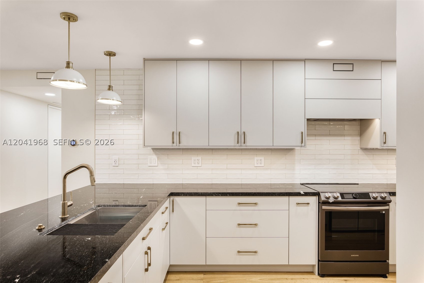 100 Edgewater Dr #142 Coral Gables, FL 33133