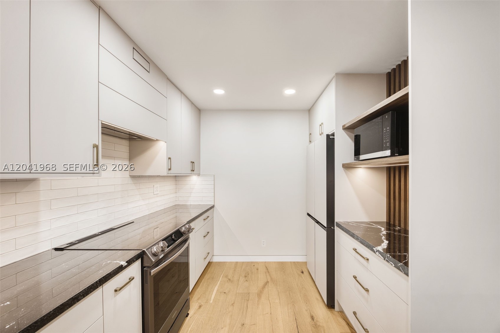 100 Edgewater Dr #142 Coral Gables, FL 33133