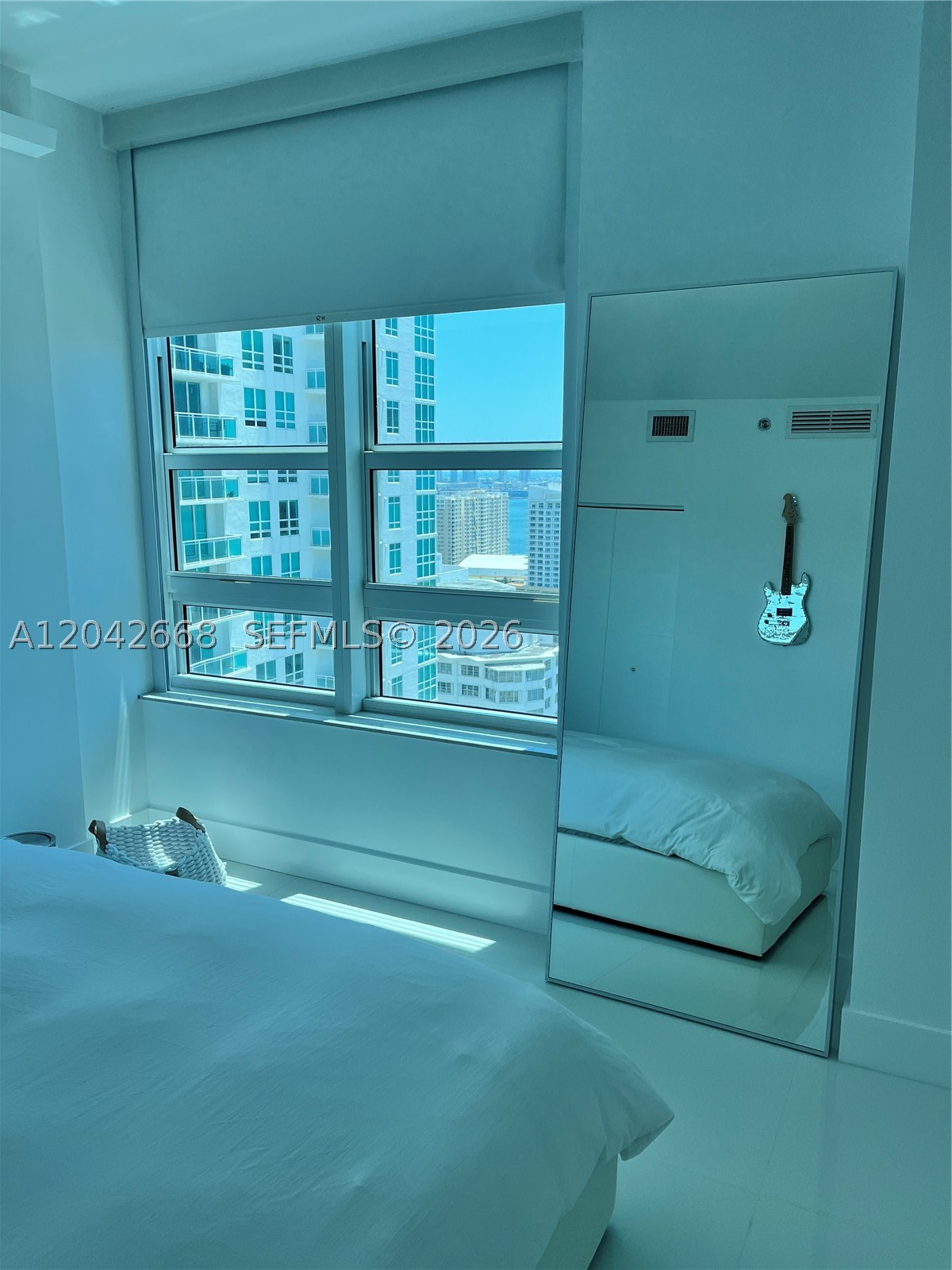 image The Plaza on Brickell West10