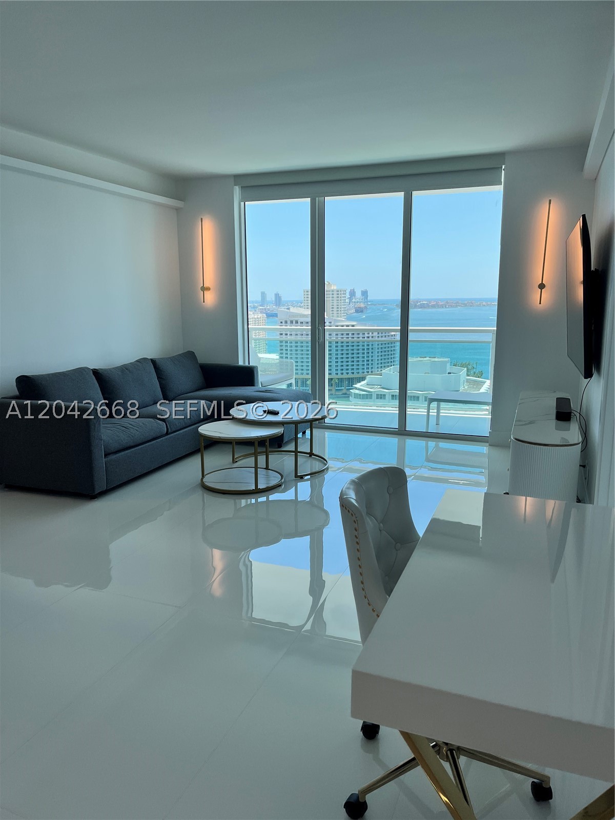 image The Plaza on Brickell West3