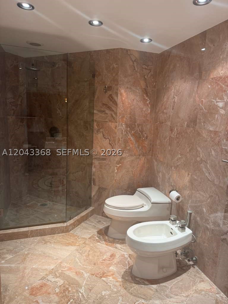 5025 Collins Ave #1602 Miami Beach, FL 33140