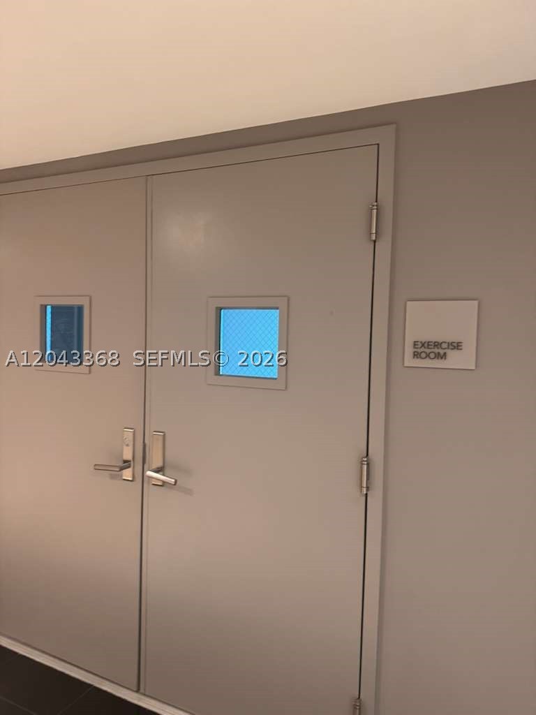 5025 Collins Ave #1602 Miami Beach, FL 33140