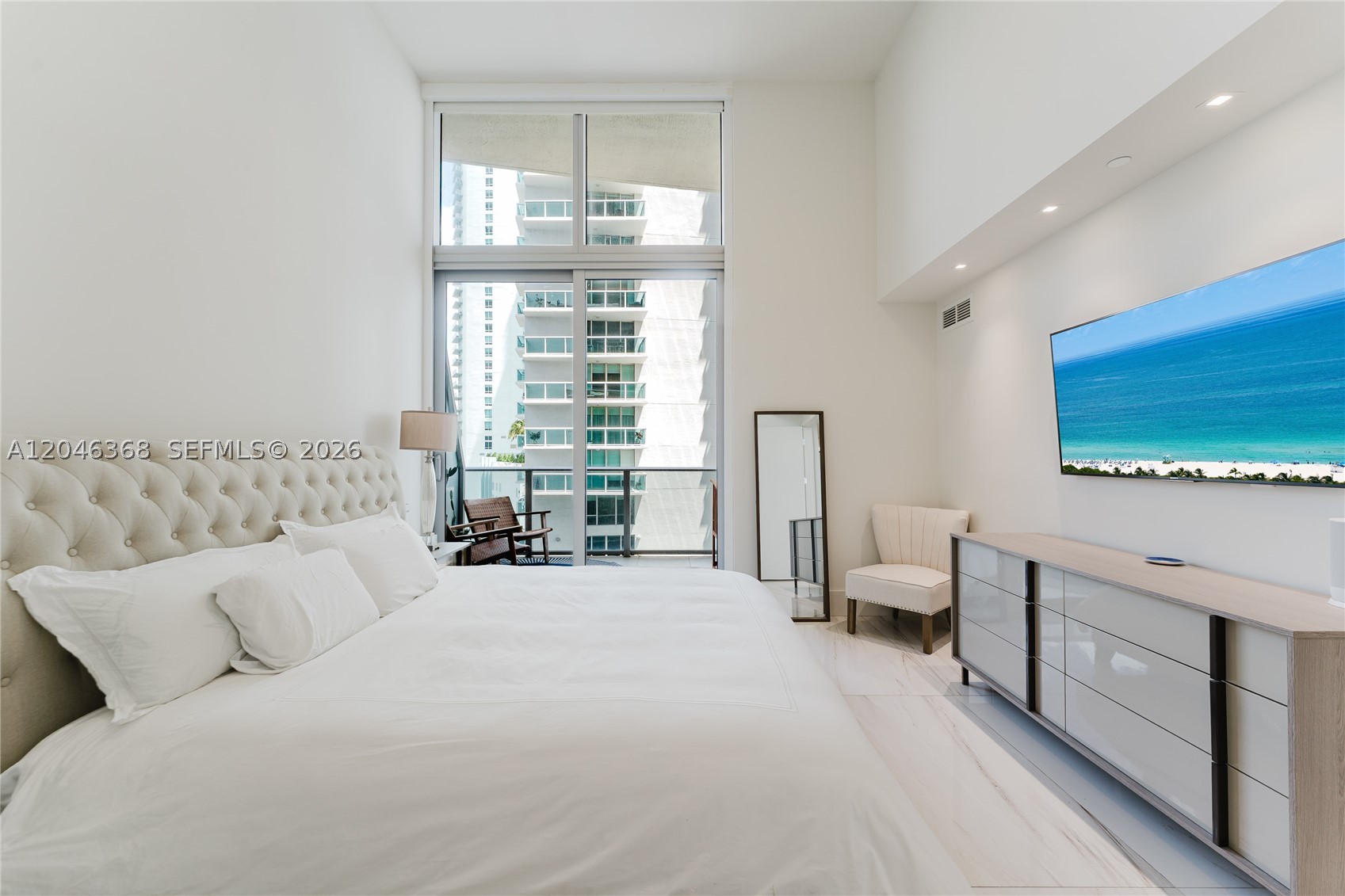 image Aria on the Bay13