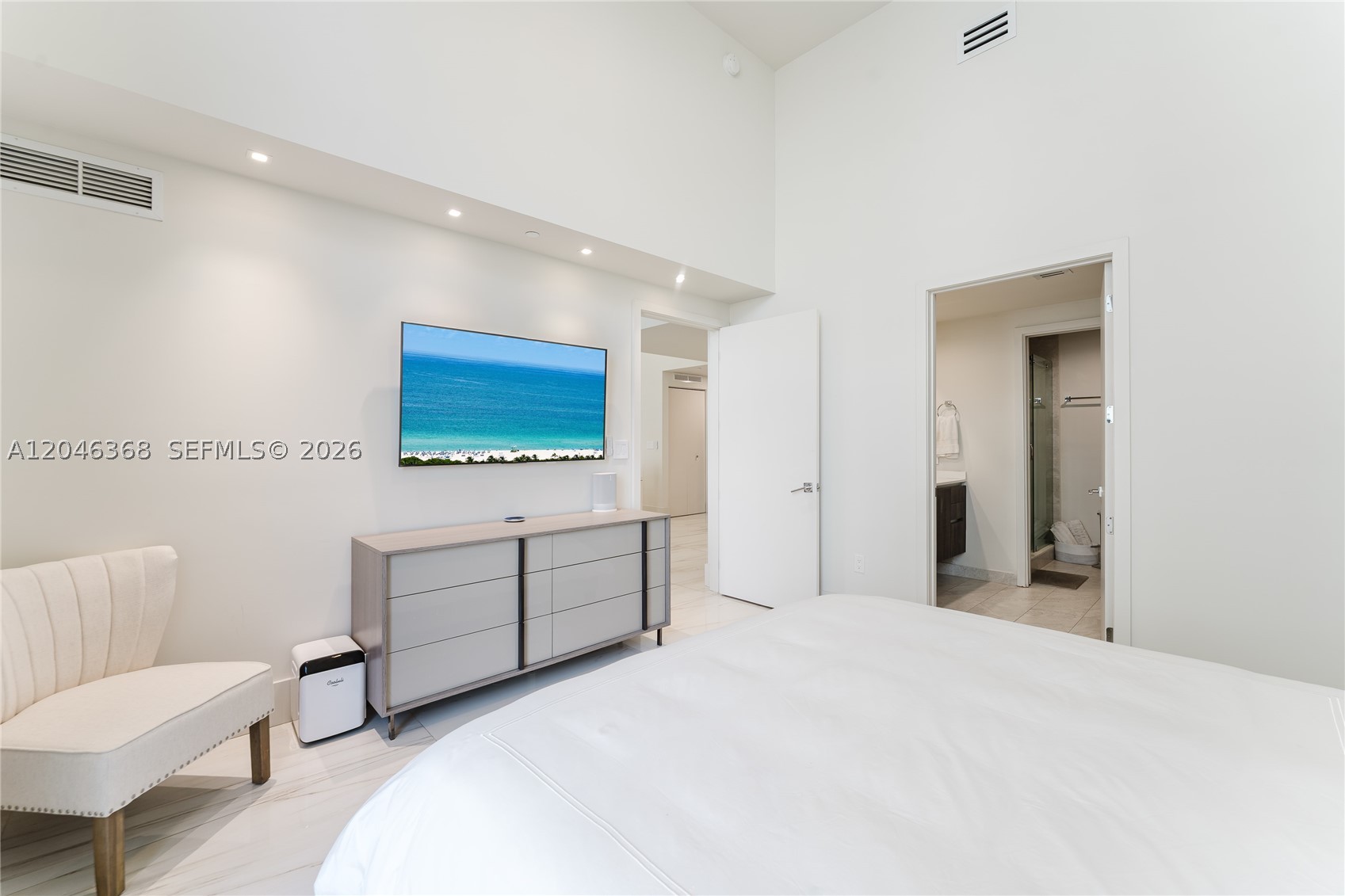 image Aria on the Bay14