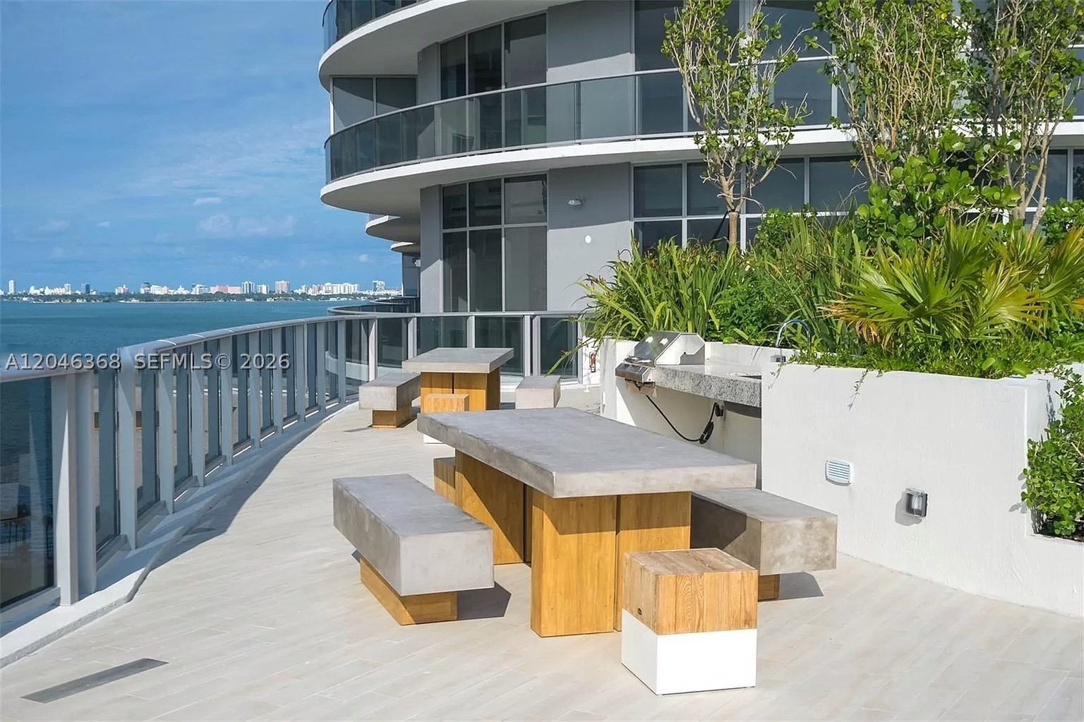 image Aria on the Bay28