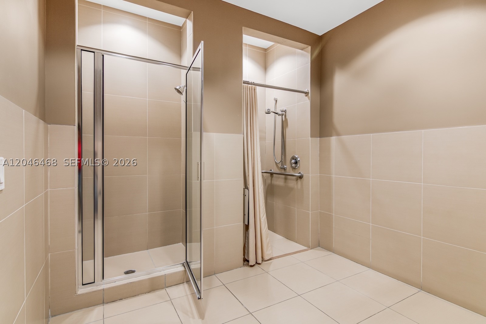 image Axis on Brickell South45