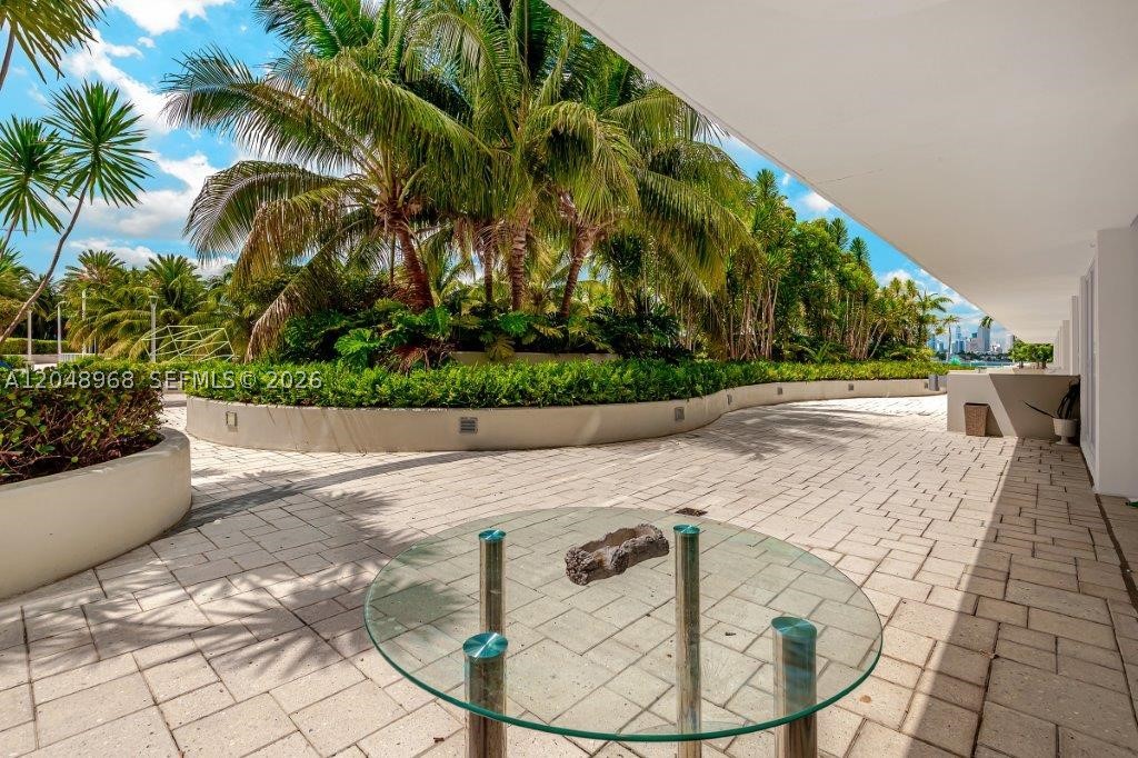 image Flamingo South Beach25