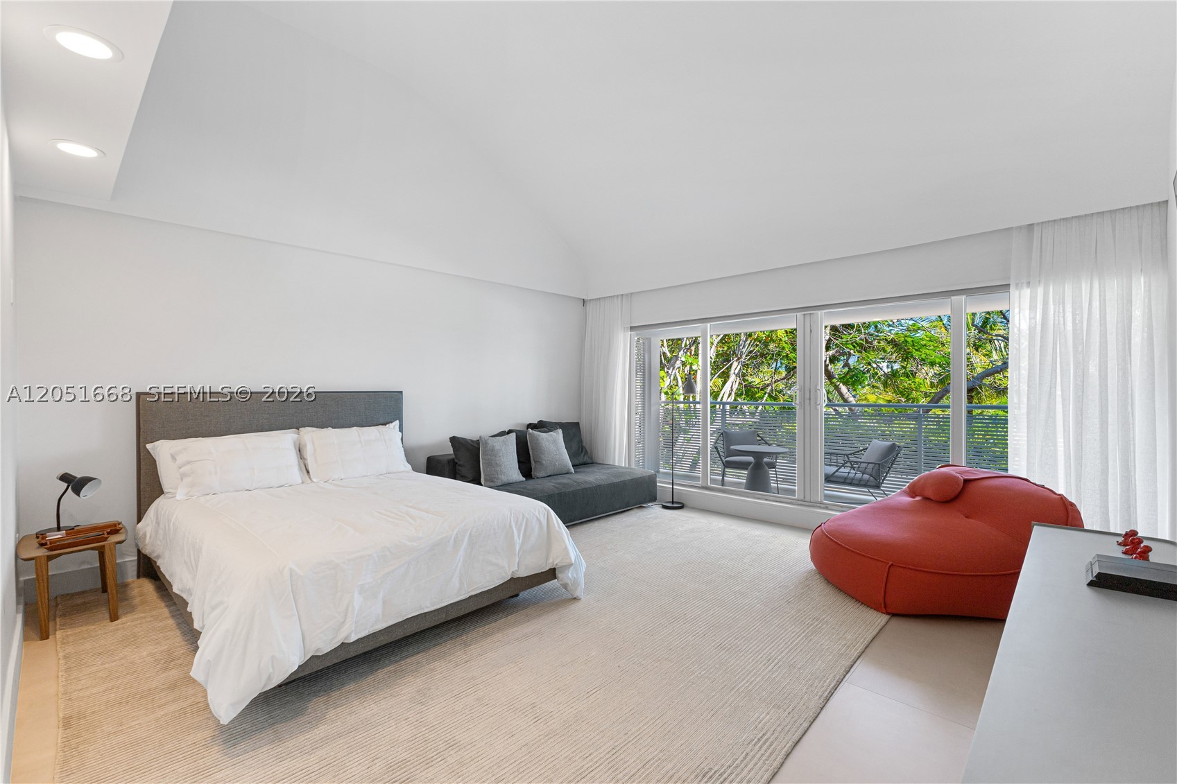 161 Cape Florida Dr Key Biscayne, FL 33149